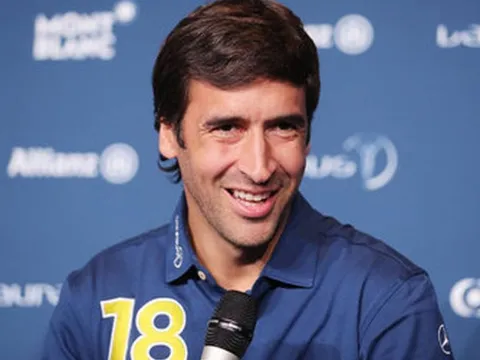 Xong! Real Madrid sa thải HLV, thăng chức cho "chúa nhẫn" Raul