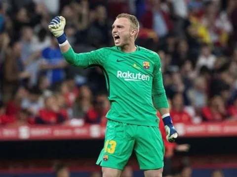 Chấn động! "Kẻ thay thế De Gea" bất ngờ "bẻ lái" trên đường đến MU
