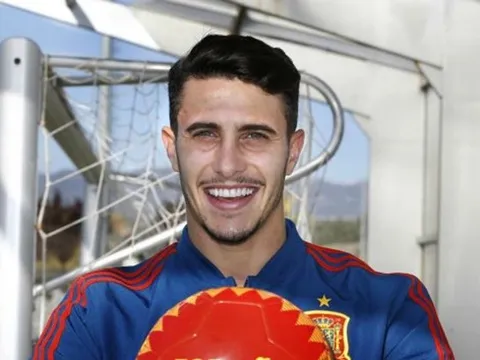 Bất ngờ! Atletico vượt mặt đại gia Premier League, giành chữ ký của "bức tường thép" Catalan