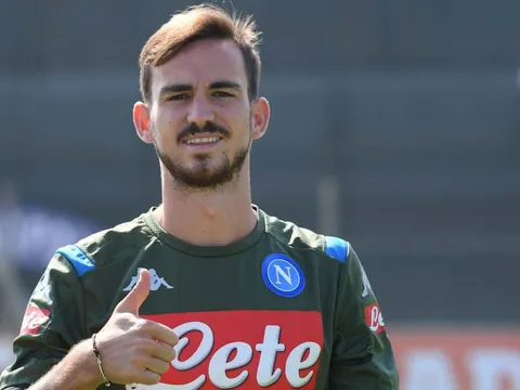 Tiễn Pogba, Man Utd chiêu mộ "máy đếm nhịp 80 triệu bảng" Serie A