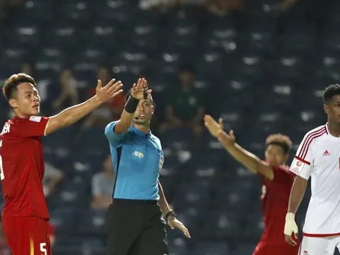 Sao U23 Việt Nam: Cả đội nín thở khi trọng tài rút lại quả phạt đền của UAE