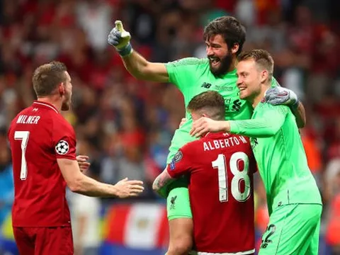 'Tôi sẽ quyết định tương lai ở Liverpool sau đợt tập trung đội tuyển'