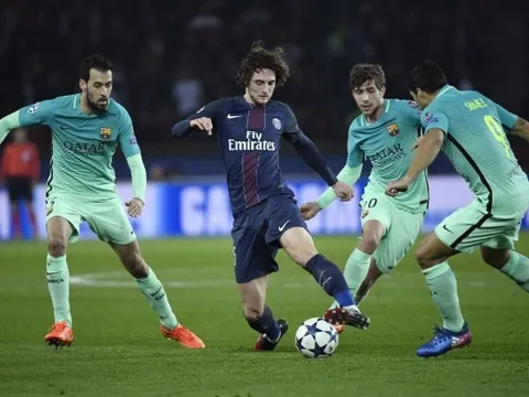 Barca nguội lạnh, 'Fellaini 2.0' quyết định đáp lại chân tình của M.U