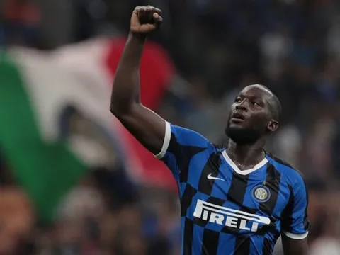 Lukaku chuẩn bị sánh vai hàng loạt huyền thoại trên Đại sảnh danh vọng bóng đá Ý