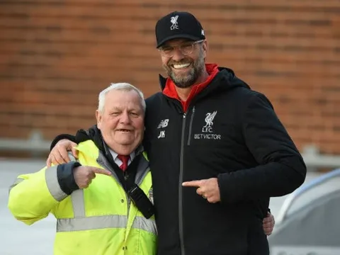 "Fan 20 năm của Liverpool" nhiệt tình tiếp lửa cho Klopp trước giờ G