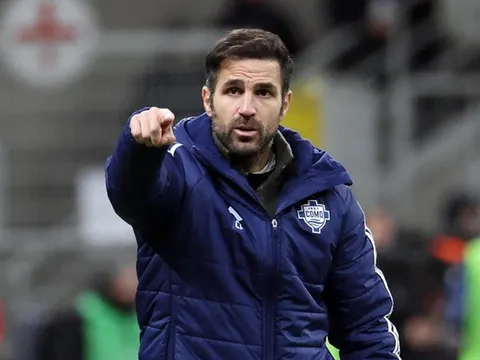 Vì sao Chelsea không nên bổ nhiệm Fabregas lúc này?