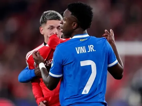 FIFA áp dụng 2 luật thẻ đỏ mới đầy tranh cãi tại World Cup