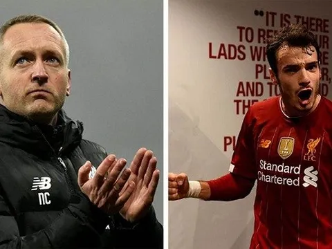 HLV Liverpool ca ngợi "thủ lĩnh đích thực" hết lời, gợi ý về khả năng ở lại?