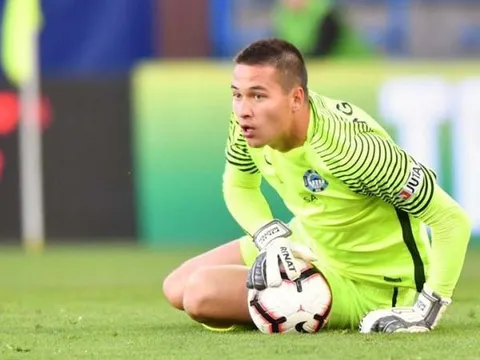 Thủ môn Việt kiều tài năng không kém Văn Lâm đang thi đấu ở châu Âu là ai?