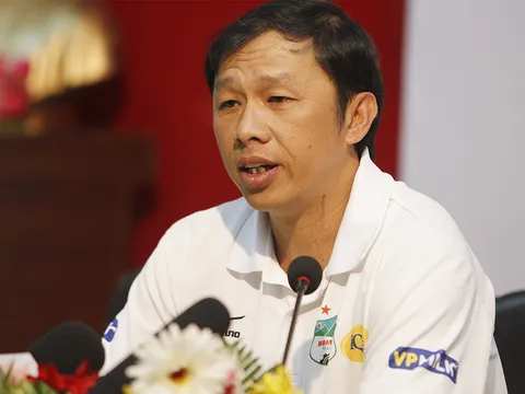 Thua 2 trận liên tiếp, HLV HAGL nói gì về chuyện từ chức?