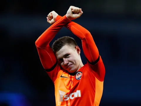 Đại diện lên tiếng, Arsenal đếm ngày được bổ sung một trung vệ