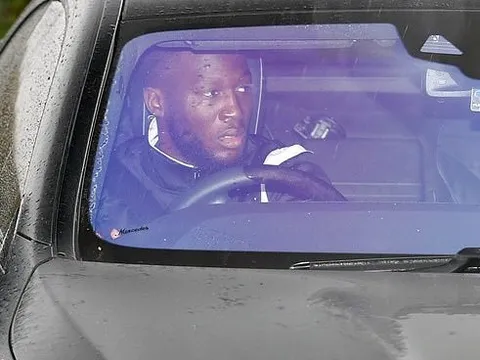 Vừa thua 1 trận, Man Utd như mất hết khi thế