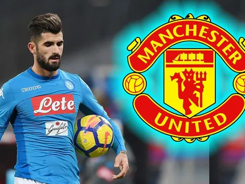 Dẹp Wan-Bissaka, Man Utd đột kích 'máy cày 2 biên như 1'