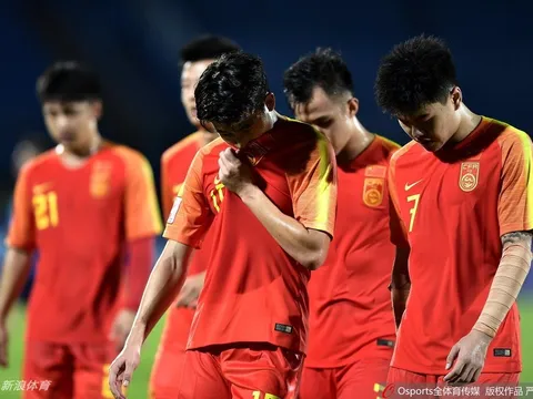 U23 bị loại, LĐBĐ Trung Quốc mua vé máy bay giá rẻ cho cầu thủ về nước