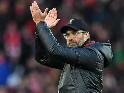 'Thứ bóng đá của ông ta là điều tồi tệ nhất tôi từng thấy tại Man Utd'