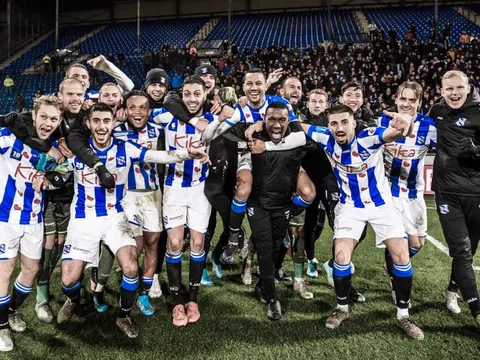 Đoàn Văn Hậu ngồi dự bị, SC Heerenveen đoạt vé dự Tứ kết Cúp Quốc gia