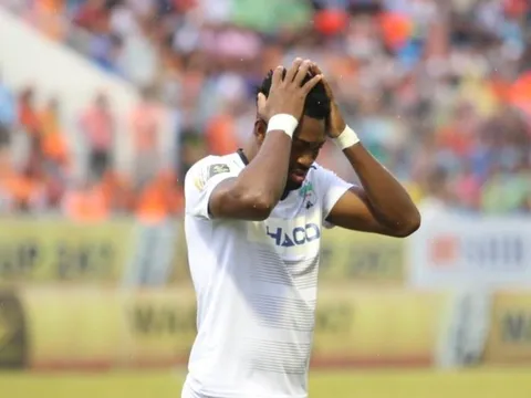 5 điểm nhấn vòng 11 V-League 2019: HAGL "trở lại mặt đất"; TP.HCM vững ngôi đầu