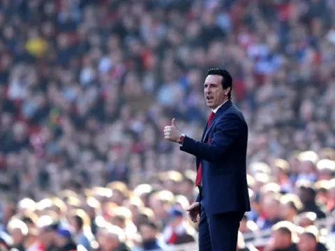 5 điểm nhấn Arsenal 2-0 Southampton: Kỉ lục của Van Persie sắp bị phá vỡ, Pháo thủ lại thành "Chú Tư"