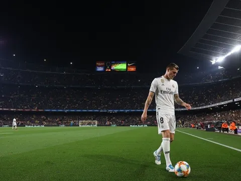 5 lí do Real nên thay 'nỗi thất vọng' bằng Paul Pogba