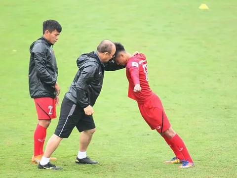 U23 Việt Nam ngỡ ngàng với bài tập "siêu dị" của HLV Park Hang-seo