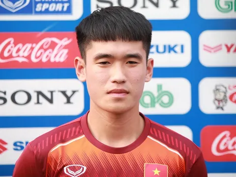Nguy cơ lỡ hẹn vòng loại U23 châu Á, Đình Trọng vẫn được đồng đội khen ngợi