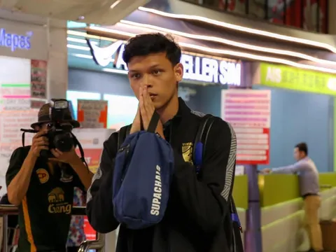 Tiền đạo Supachai lên tiếng sau khi nhận thẻ đỏ vì đấm Đình Trọng