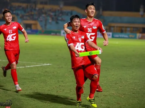 Tiến Dũng tỏa sáng, Viettel có 3 điểm trên sân nhà