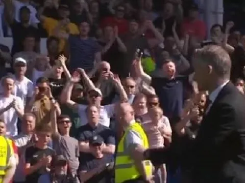 Solskjaer đã làm gì ngay sau khi trận Everton - MU kết thúc?