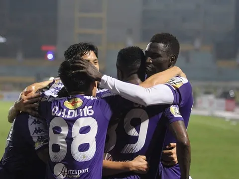 Trực tiếp Hà Nội FC 3-1 Hải Phòng (KT): Quang Hải lập siêu phẩm