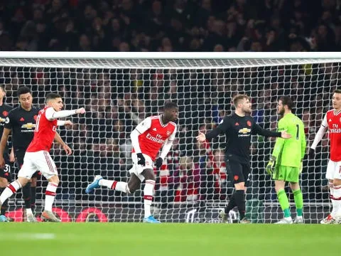 'Bom tấn' Pepe kích nổ, Arsenal nhấn chìm Man Utd chỉ trong 45 phút