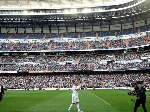 Hazard ra mắt, 50.000 cổ động viên Real Madrid phải trầm trồ