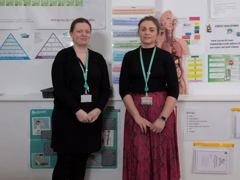 "Nếu Chelsea thắng MU và Spurs, chỉ CLB đó mới có thể đuổi kịp họ"