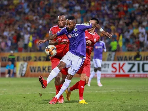 Samson ghi bàn thắng duy nhất, Hà Nội đòi lại ngôi đầu từ tay TP.HCM