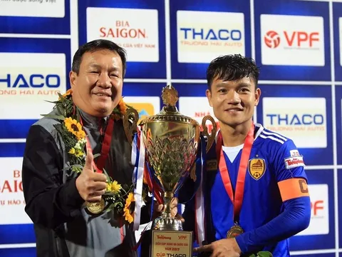 Đinh Thanh Trung viết tâm thư ngày HLV Hoàng Văn Phúc chia tay Quảng Nam