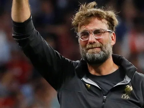 Klopp: "Tôi là người duy nhất không rơi lệ khi trở về nhà"