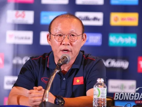 TRỰC TIẾP HLV Park Hang-seo trả lời họp báo trước trận gặp Thái Lan