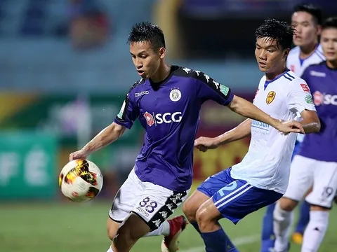 Sếp lớn CLB Hà Nội lên tiếng về tin đồn Muangthong chèo kéo Đỗ Hùng Dũng