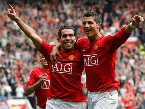 7 vì sao đáp xuống làng túc cầu ngày 05/02: Judas săn bàn, 'Pele chân pha lê'