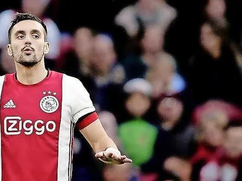 Nhanh như chớp, Ajax đã hồi đáp Barca về thương vụ "kẻ thay thế Suarez"