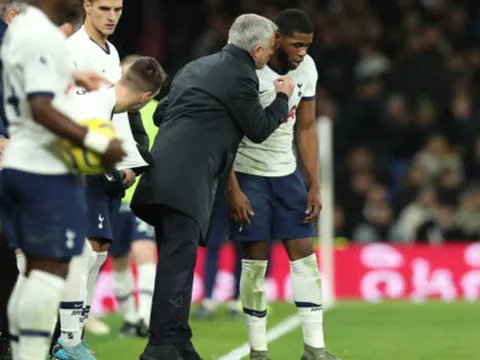 Chỉ dẫn tận tâm; Mourinho phát hiện "viên ngọc thô" mới của Tottenham