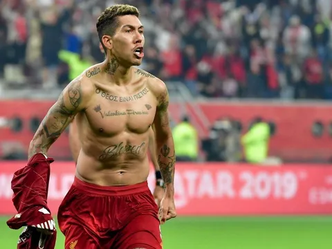 Firmino hạ Wolves, NHM Liverpool bất ngờ gọi người này là "God"