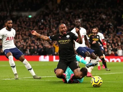 'Tôi không nghĩ đó là 1 pha ăn vạ của Sterling'