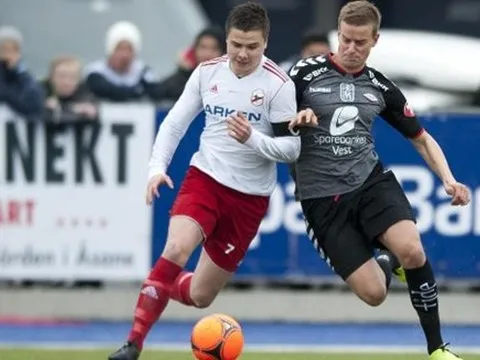 Chỉ cần VFF gật đầu, ĐT Việt Nam sẽ có tiền đạo Việt kiều "cực khủng"