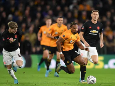 Chơi bùng nổ nhưng Adama Traore đã "tắt điện" trước 1 cầu thủ Man United