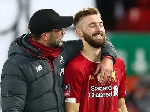 Ngày "thủ lĩnh tương lai" tiếp tục lên đường, Klopp gửi thông điệp ý nghĩa