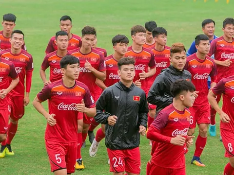 Tình hình các tiền vệ có tiếng sắp đáo hạn hợp đồng sau phiên chợ Đông