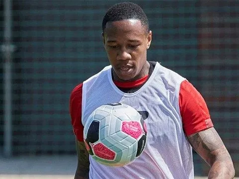 Chấn thương dài hạn, "người thừa" Liverpool sẽ sớm ra đi