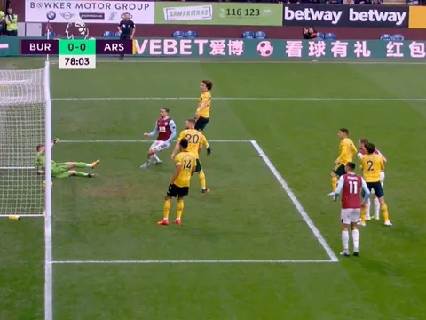 Tiếp tục kiệt sức, Arsenal thoát thua thần kỳ trước Burnley