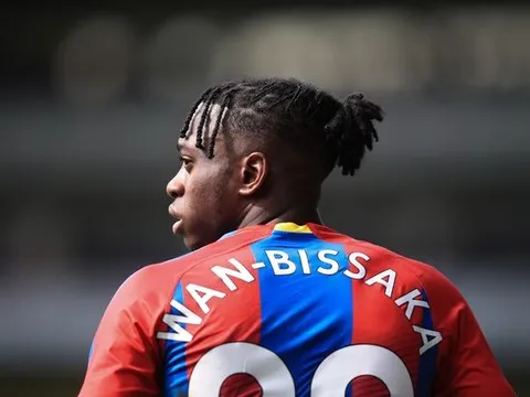 Aaron Wan-Bissaka: Trời không sợ, đất không sợ