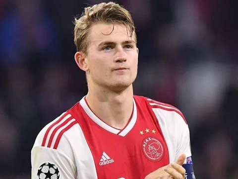 CĐV nói gì trước thông tin Liverpool cần phá quỹ lương để mua De Ligt?